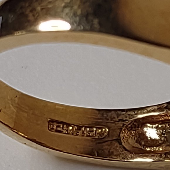 Gold Tone And Clear Stone Ring Size 7.75 - Picture 11 of 14